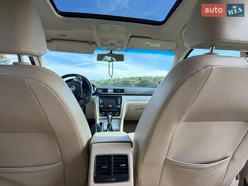 Volkswagen Passat 2012