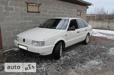 Седан Volkswagen Passat 1992 в Коростені