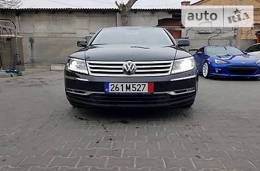 Седан Volkswagen Phaeton 2010 в Измаиле