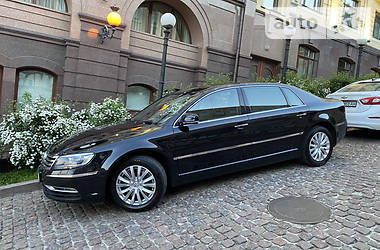 Седан Volkswagen Phaeton 2011 в Киеве
