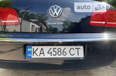 Седан Volkswagen Phaeton 2012 в Львове