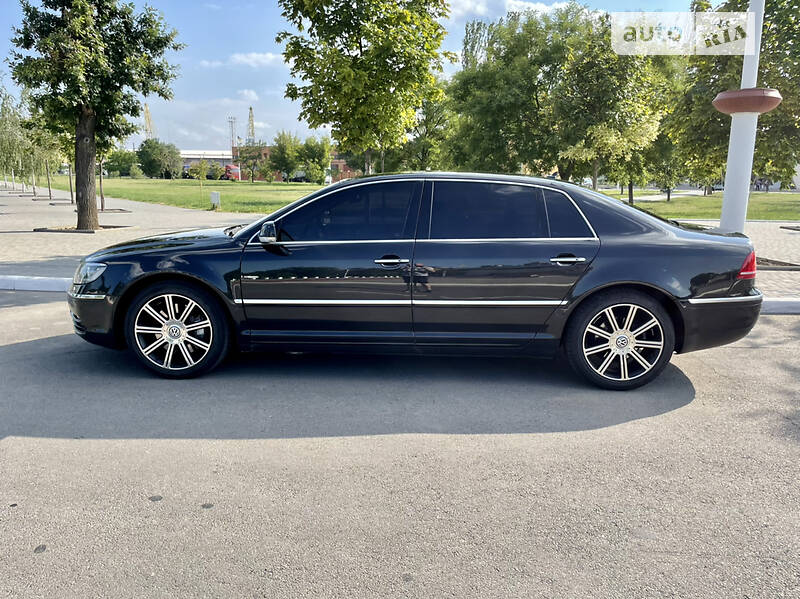 Седан Volkswagen Phaeton 2009 в Ізмаїлі
