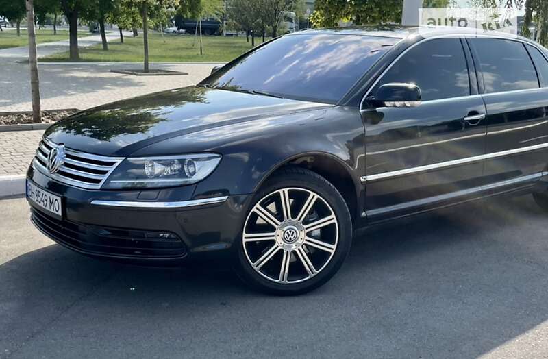 Седан Volkswagen Phaeton 2009 в Ізмаїлі