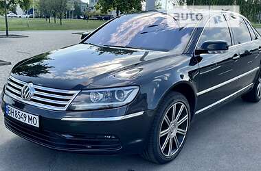 Седан Volkswagen Phaeton 2009 в Ізмаїлі