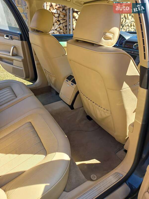 Седан Volkswagen Phaeton 2005 в Ивано-Франковске