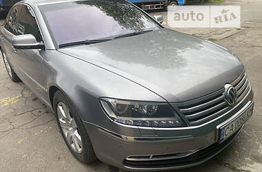 Седан Volkswagen Phaeton 2010 в Умани