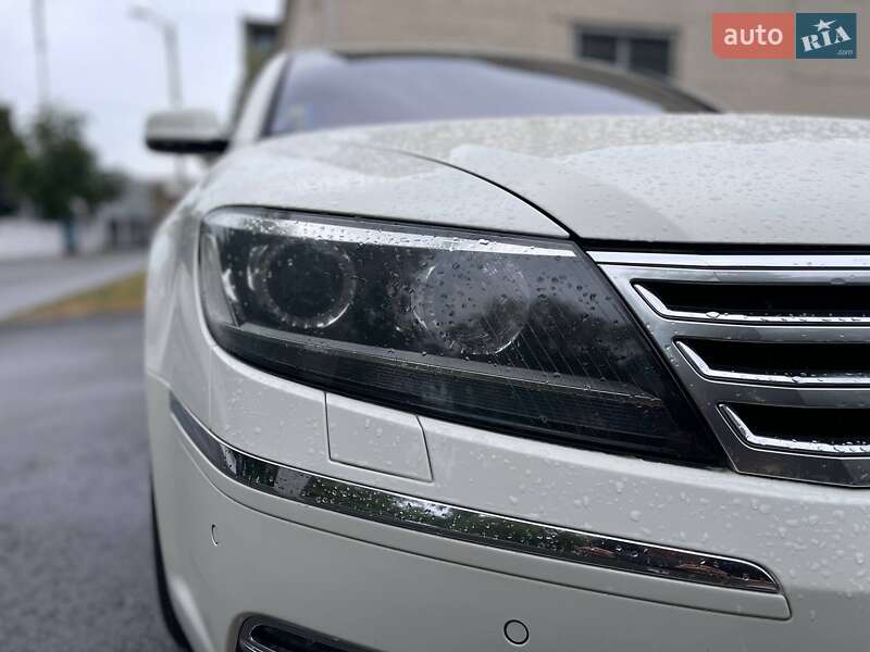 Седан Volkswagen Phaeton 2011 в Кременчуці