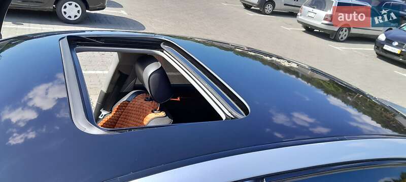 Седан Volkswagen Phaeton 2005 в Львове