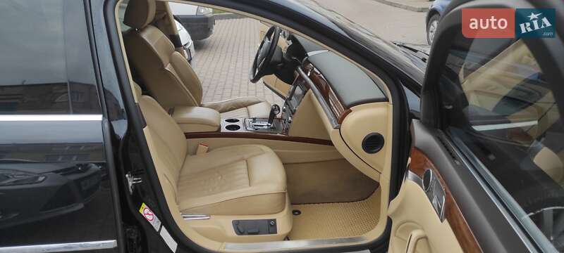 Седан Volkswagen Phaeton 2011 в Ровно