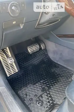 Volkswagen Phaeton 2003