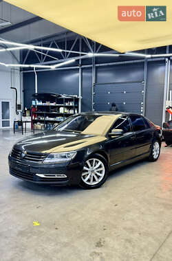 Седан Volkswagen Phaeton 2010 в Чернівцях