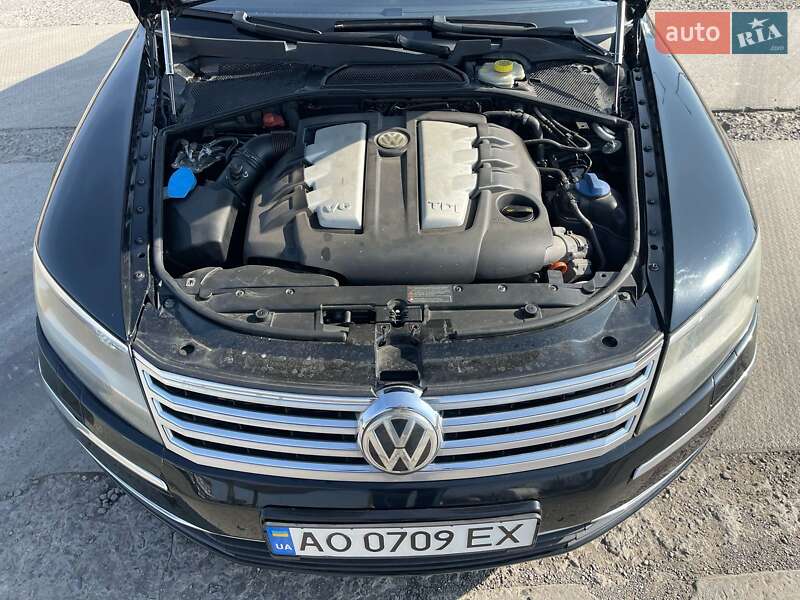 Седан Volkswagen Phaeton 2009 в Ужгороде