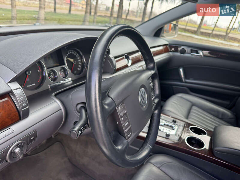 Седан Volkswagen Phaeton 2008 в Рівному