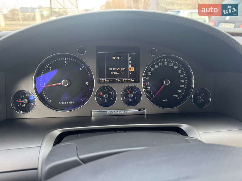 Седан Volkswagen Phaeton 2008 в Рівному