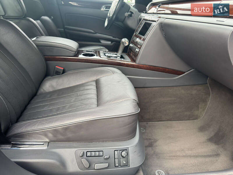 Седан Volkswagen Phaeton 2008 в Рівному