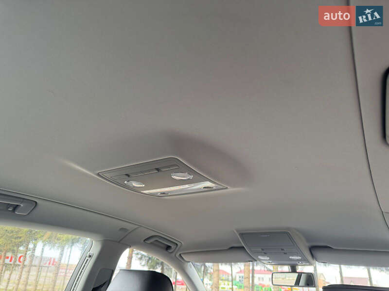 Седан Volkswagen Phaeton 2008 в Рівному