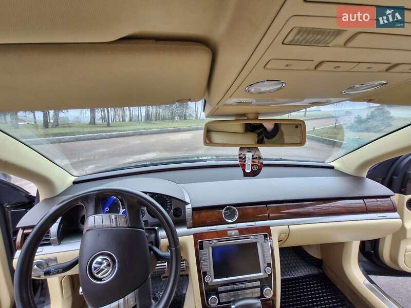 Седан Volkswagen Phaeton 2011 в Житомирі