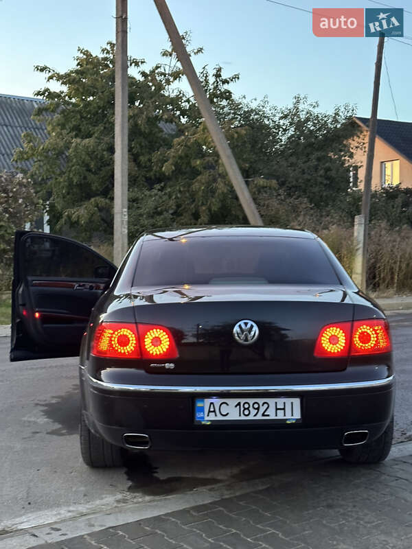 Седан Volkswagen Phaeton 2006 в Луцьку