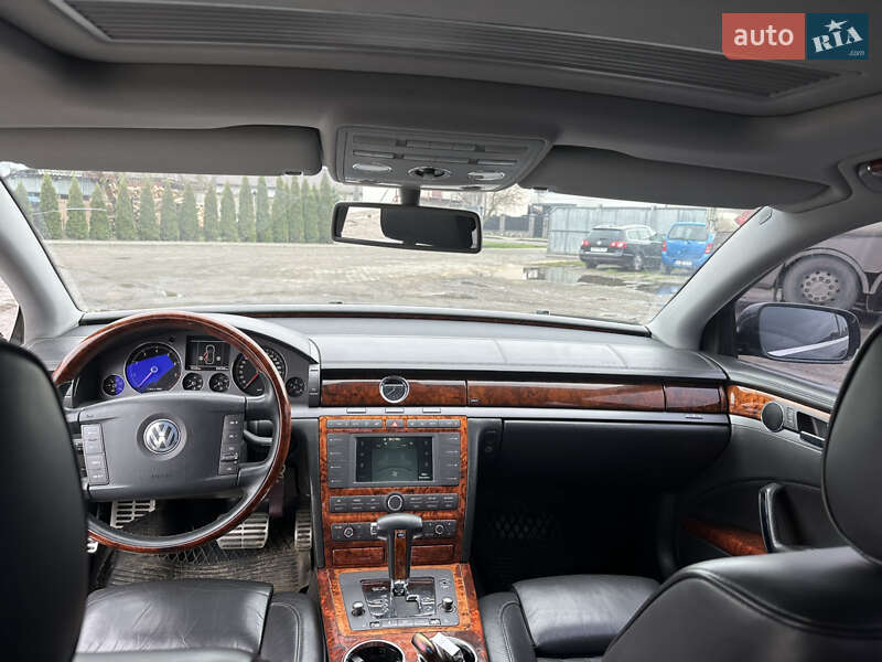 Седан Volkswagen Phaeton 2006 в Луцьку