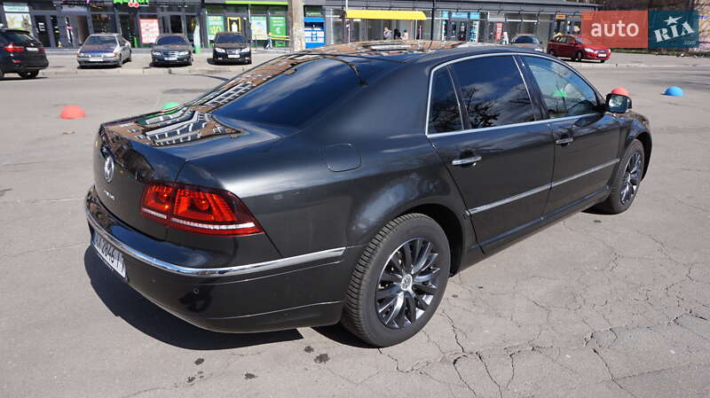 Седан Volkswagen Phaeton 2014 в Києві
