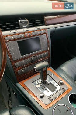 Седан Volkswagen Phaeton 2008 в 