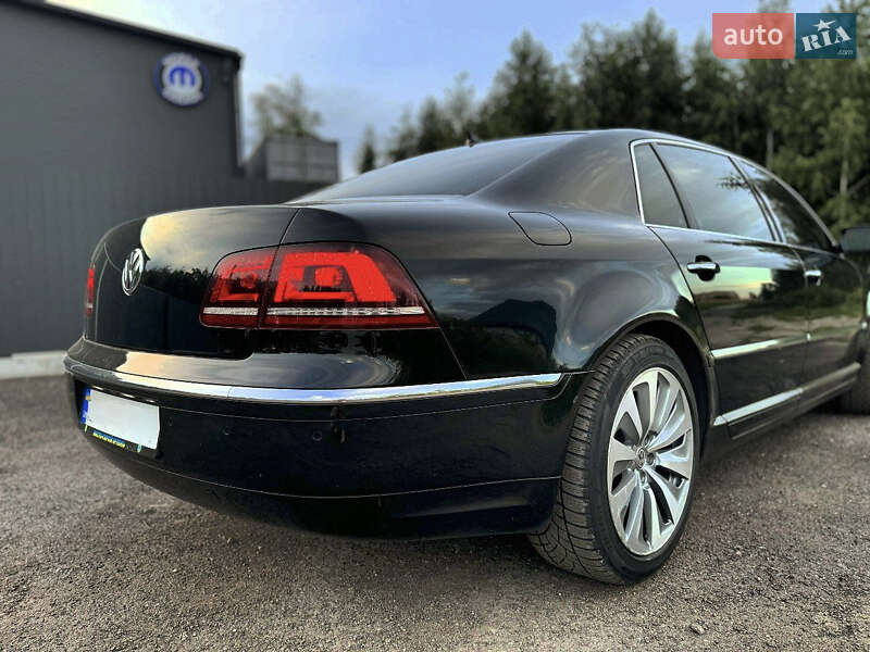 Седан Volkswagen Phaeton 2015 в Киеве