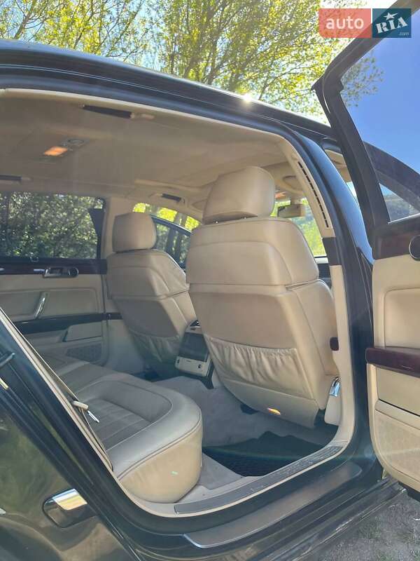 Седан Volkswagen Phaeton 2006 в Южноукраинске