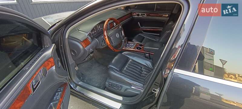 Седан Volkswagen Phaeton 2008 в Киеве