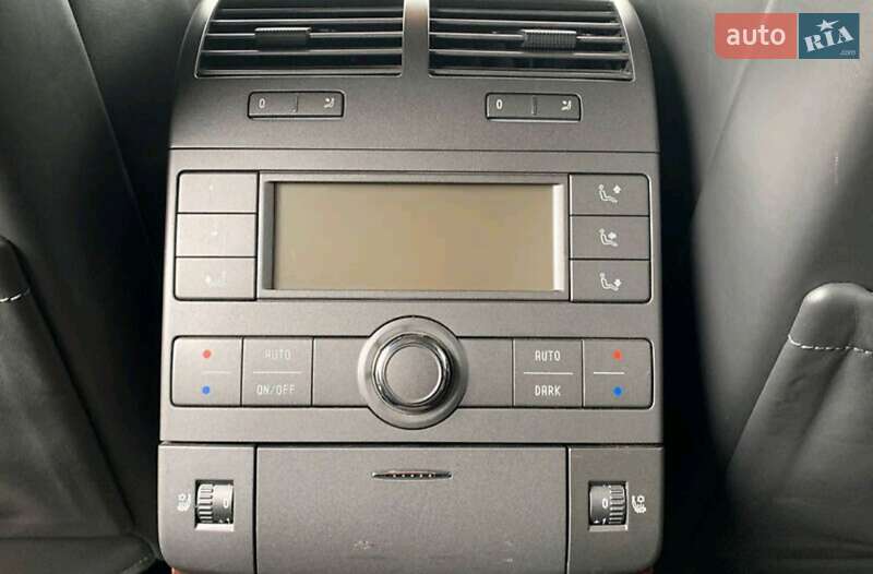 Седан Volkswagen Phaeton 2008 в Киеве