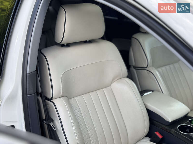 Седан Volkswagen Phaeton 2014 в Киеве