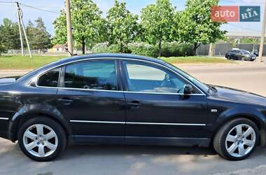 Седан Volkswagen Phaeton 2001 в Днепре