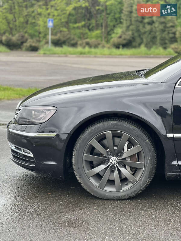 Седан Volkswagen Phaeton 2013 в Львові
