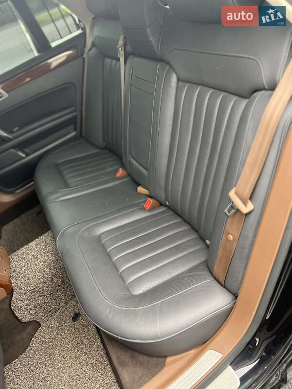 Седан Volkswagen Phaeton 2013 в Львові