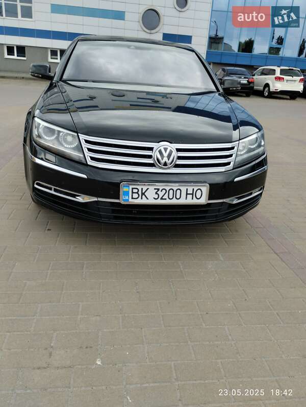 Седан Volkswagen Phaeton 2011 в Хмельницькому