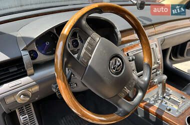 Седан Volkswagen Phaeton 2011 в 