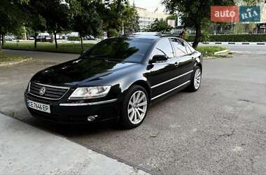 Седан Volkswagen Phaeton 2006 в Чернівцях