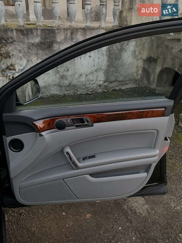 Седан Volkswagen Phaeton 2007 в Калуше