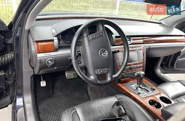 Седан Volkswagen Phaeton 2005 в Виннице