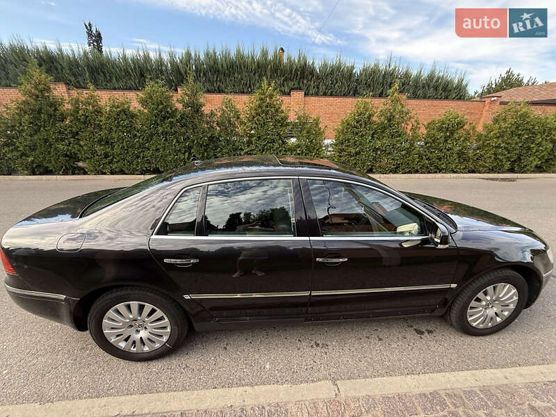 Седан Volkswagen Phaeton 2007 в Александрие