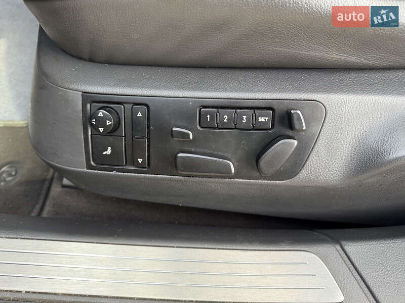 Седан Volkswagen Phaeton 2007 в Александрие