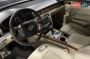 Седан Volkswagen Phaeton 2010 в 
