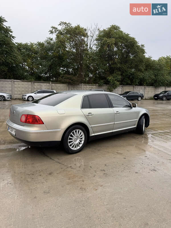 Седан Volkswagen Phaeton 2006 в Одессе