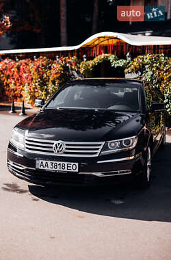 Седан Volkswagen Phaeton 2012 в 