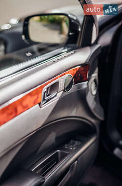 Седан Volkswagen Phaeton 2012 в 