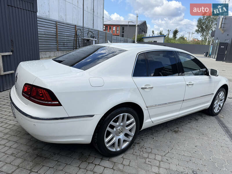 Седан Volkswagen Phaeton 2013 в Львові
