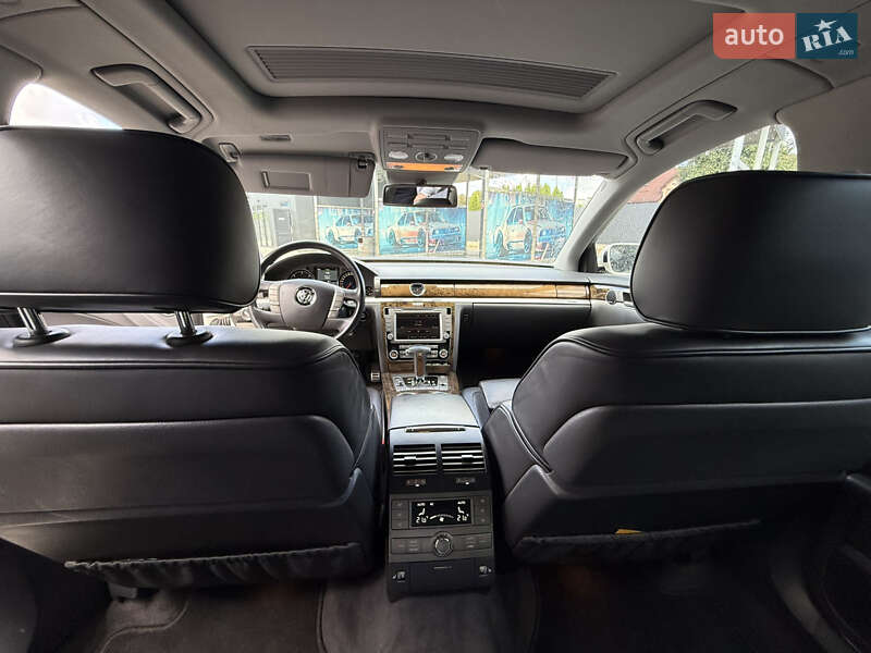 Седан Volkswagen Phaeton 2013 в Львові