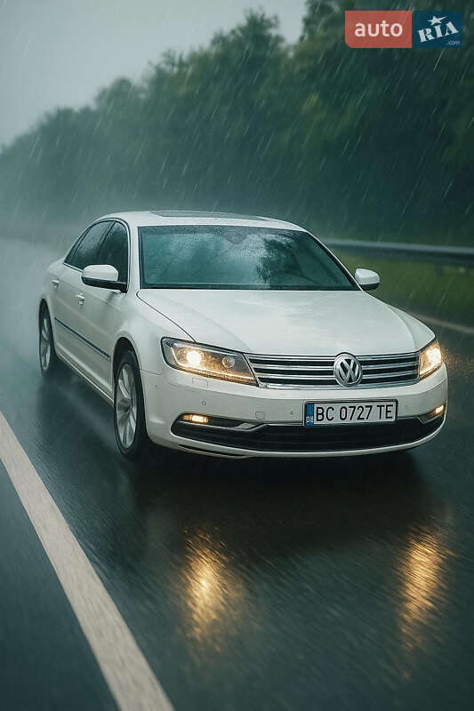 Седан Volkswagen Phaeton 2013 в Львові