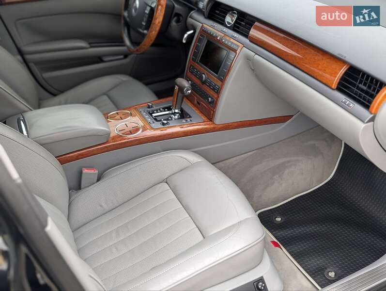 Седан Volkswagen Phaeton 2005 в Коломые