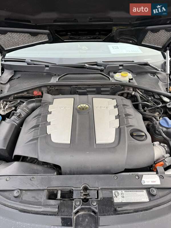 Седан Volkswagen Phaeton 2011 в Полтаве