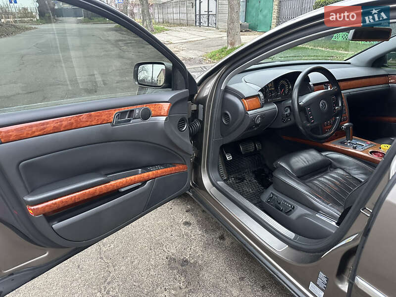 Седан Volkswagen Phaeton 2006 в Києві фото 15 Седан Volkswagen Phaeton 2006 в Києві